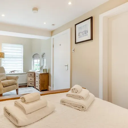 1 Bed In 77503 Harrogate